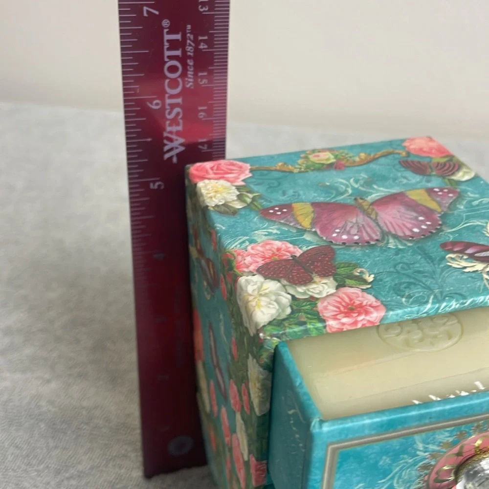 Keepsake Box 2 Rose Scented Soaps punch Studios